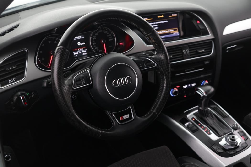 AUDI A4 2012