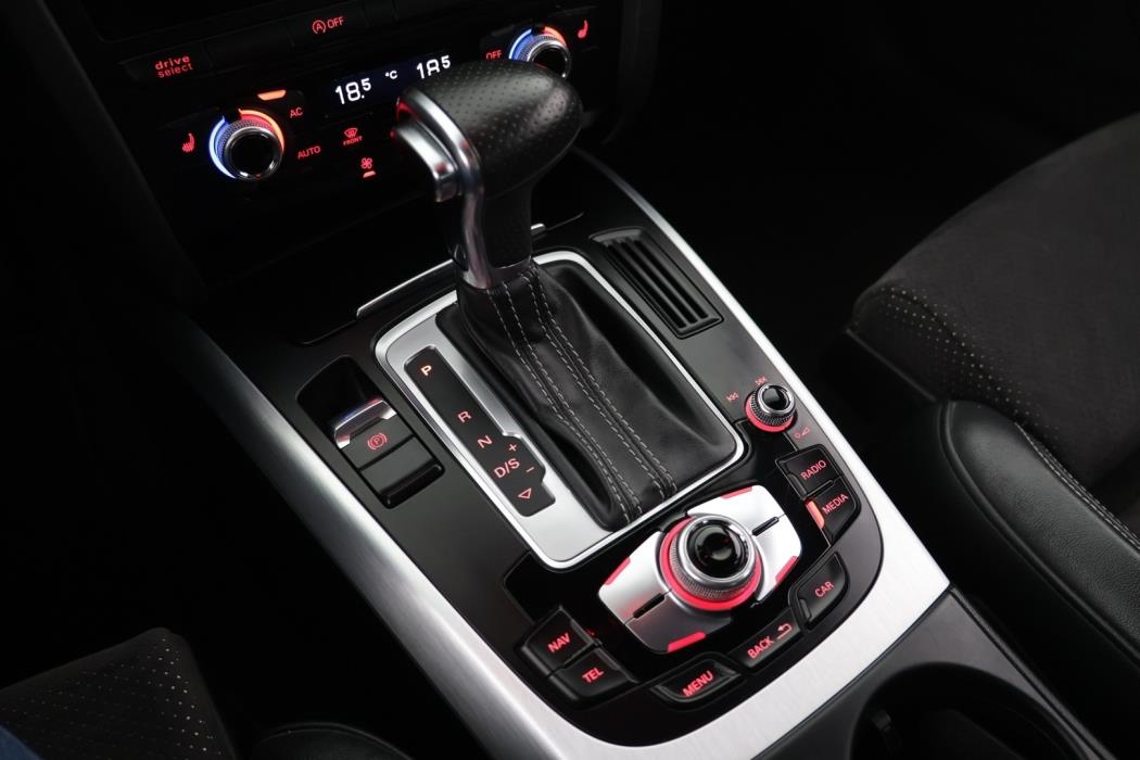 AUDI A4 2012