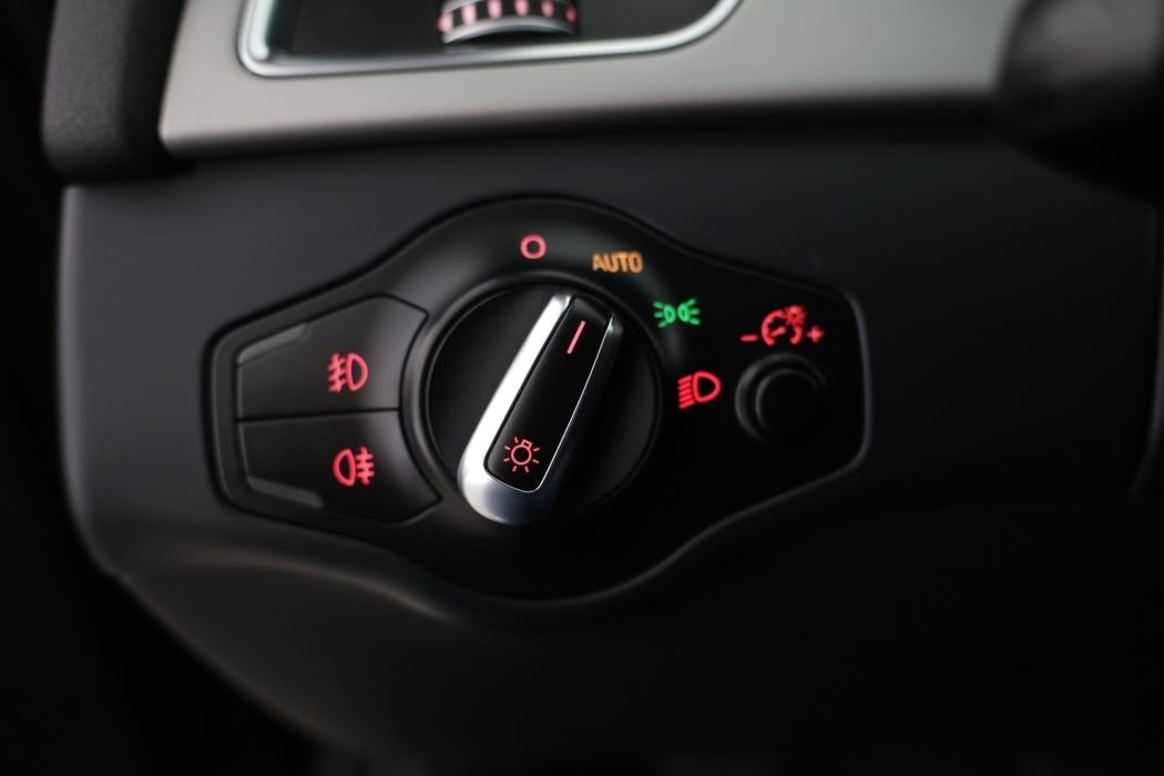 AUDI A4 2012