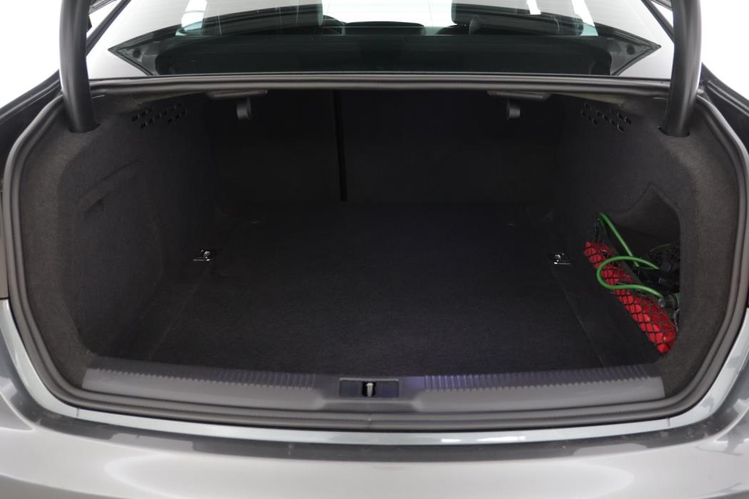 AUDI A4 2012