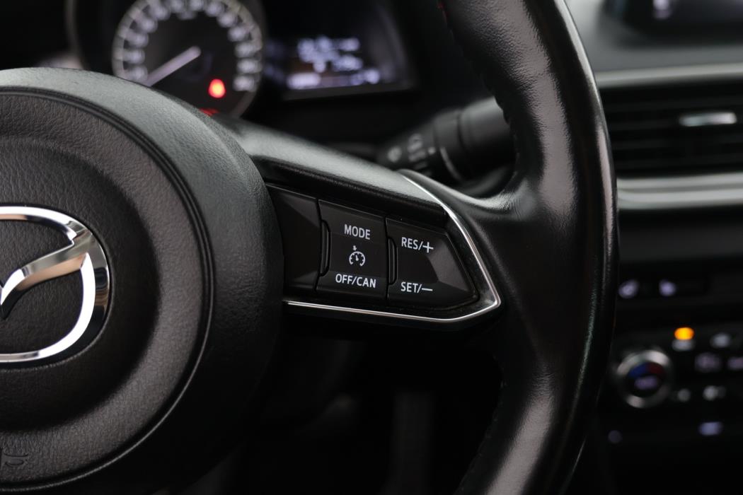 MAZDA 3 2017