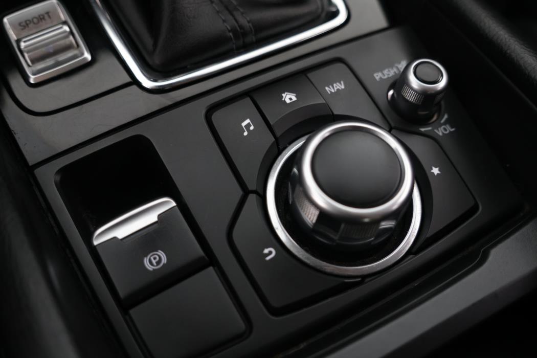 MAZDA 3 2017