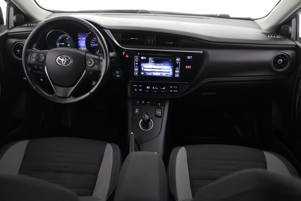 TOYOTA Auris 2017