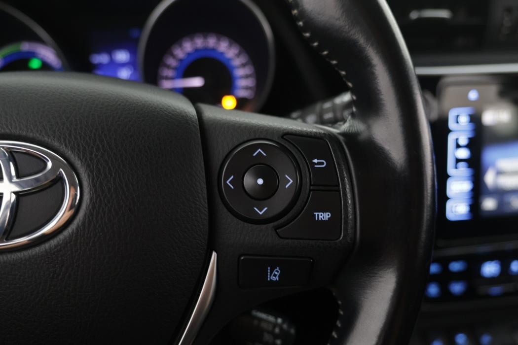 TOYOTA Auris 2017