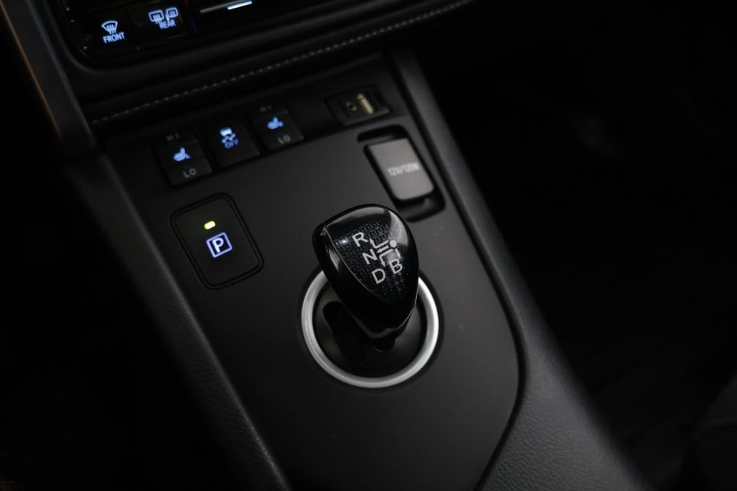 TOYOTA Auris 2017