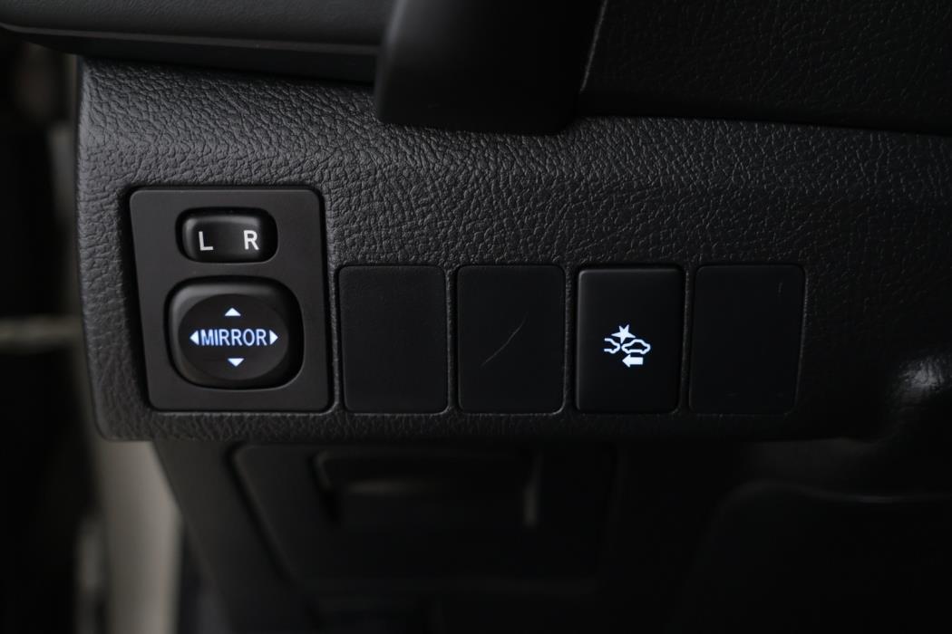 TOYOTA Auris 2017