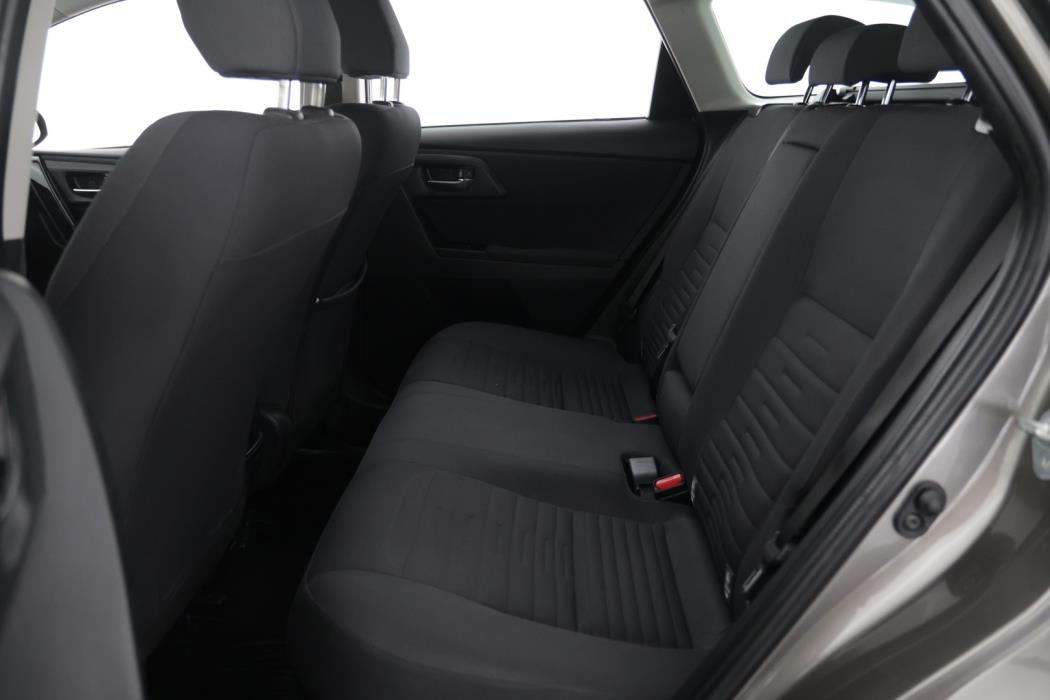TOYOTA Auris 2017