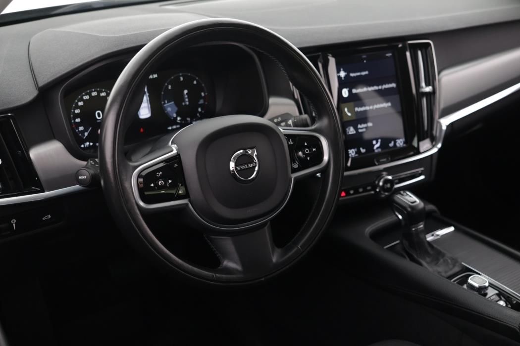 VOLVO S90 2019