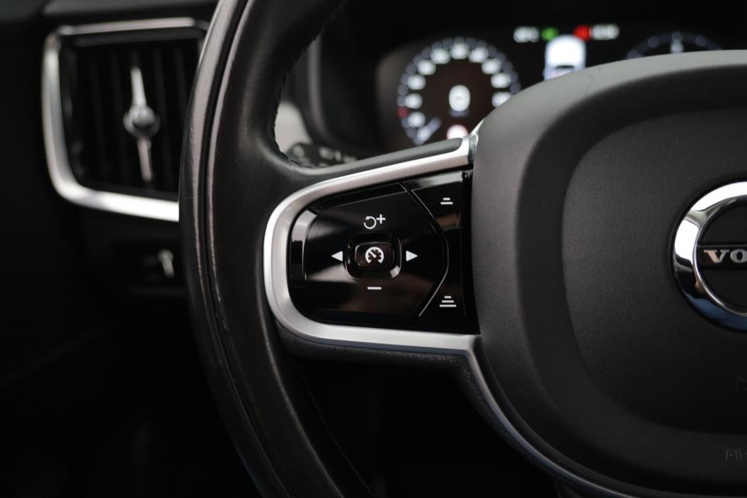 VOLVO S90 2019