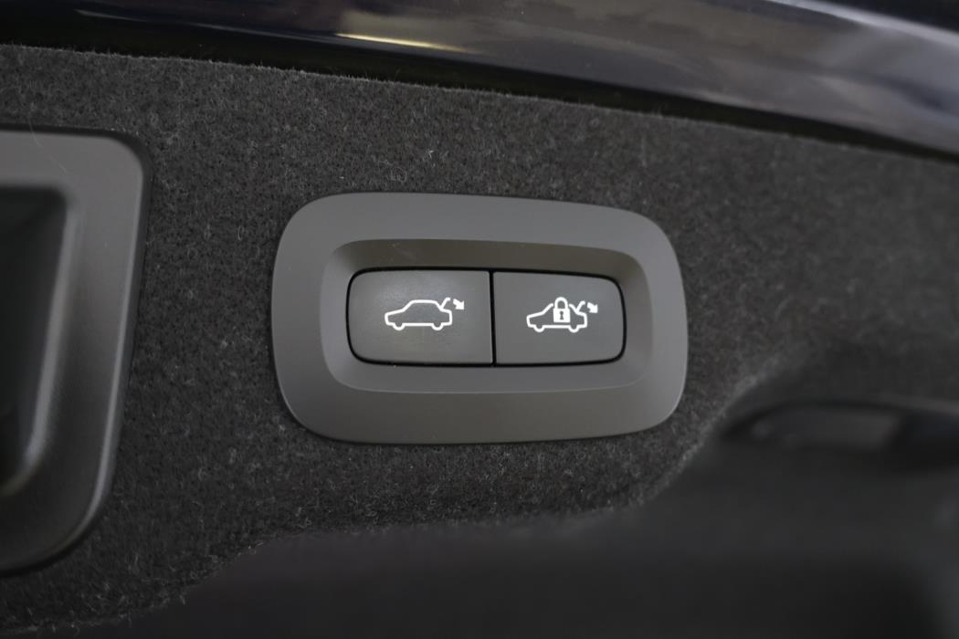 VOLVO S90 2019