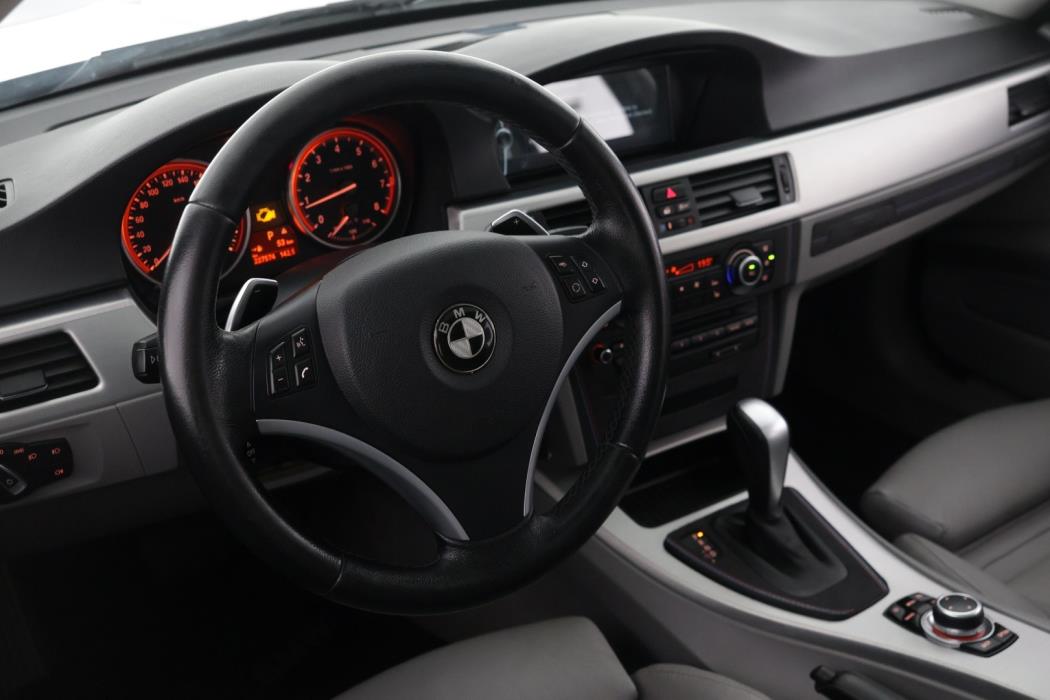 BMW 335 2011