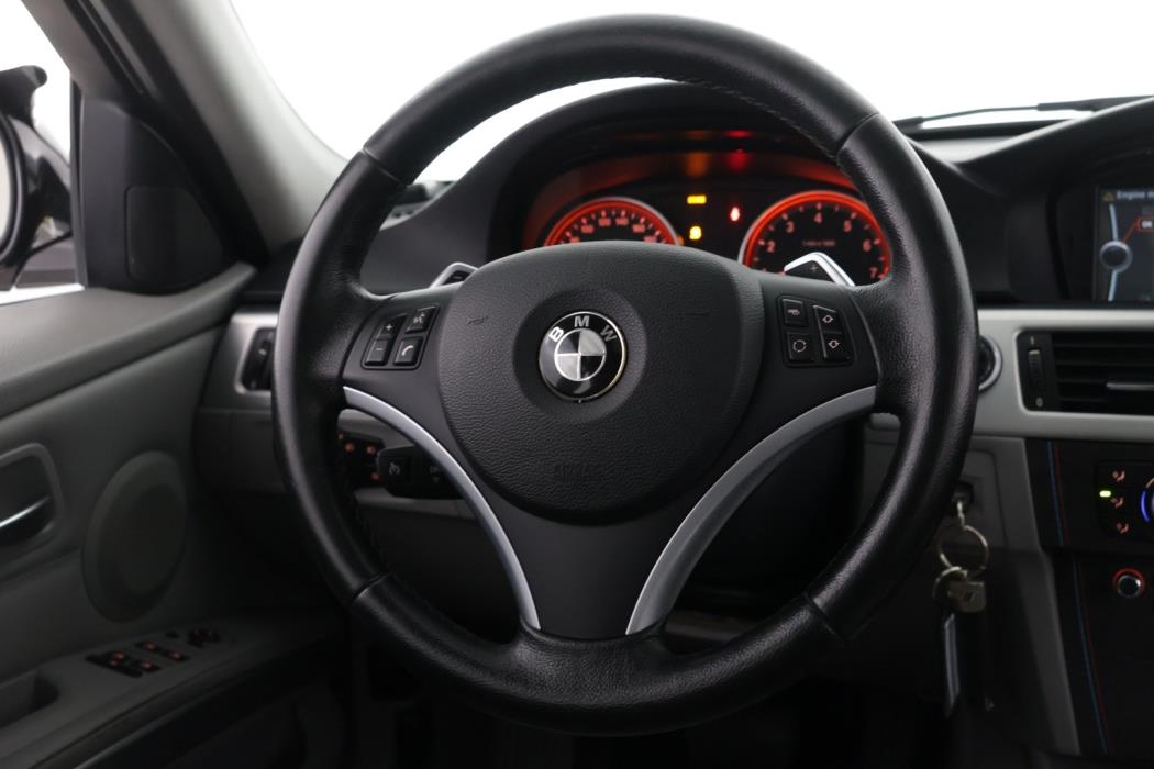 BMW 335 2011