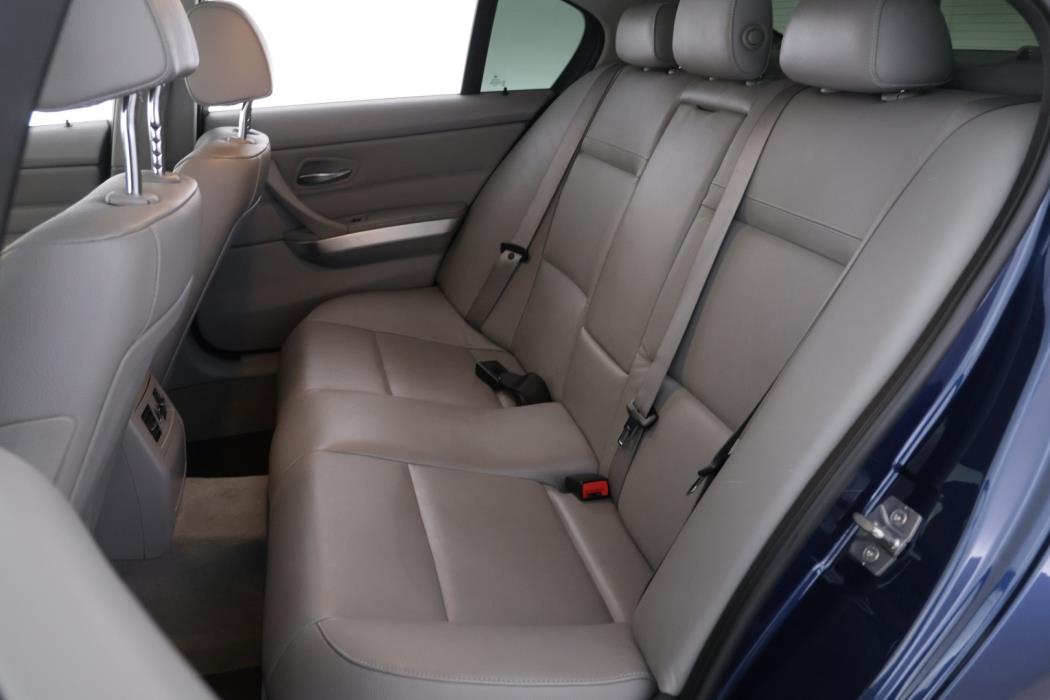 BMW 335 2011