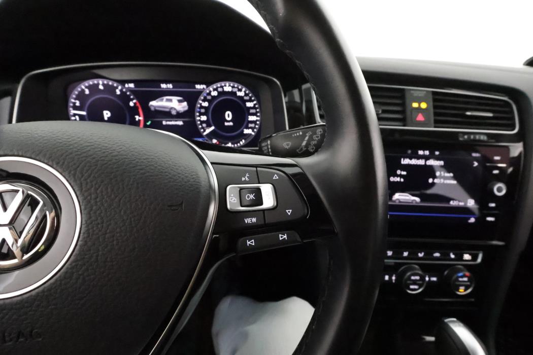 VOLKSWAGEN Golf 2019