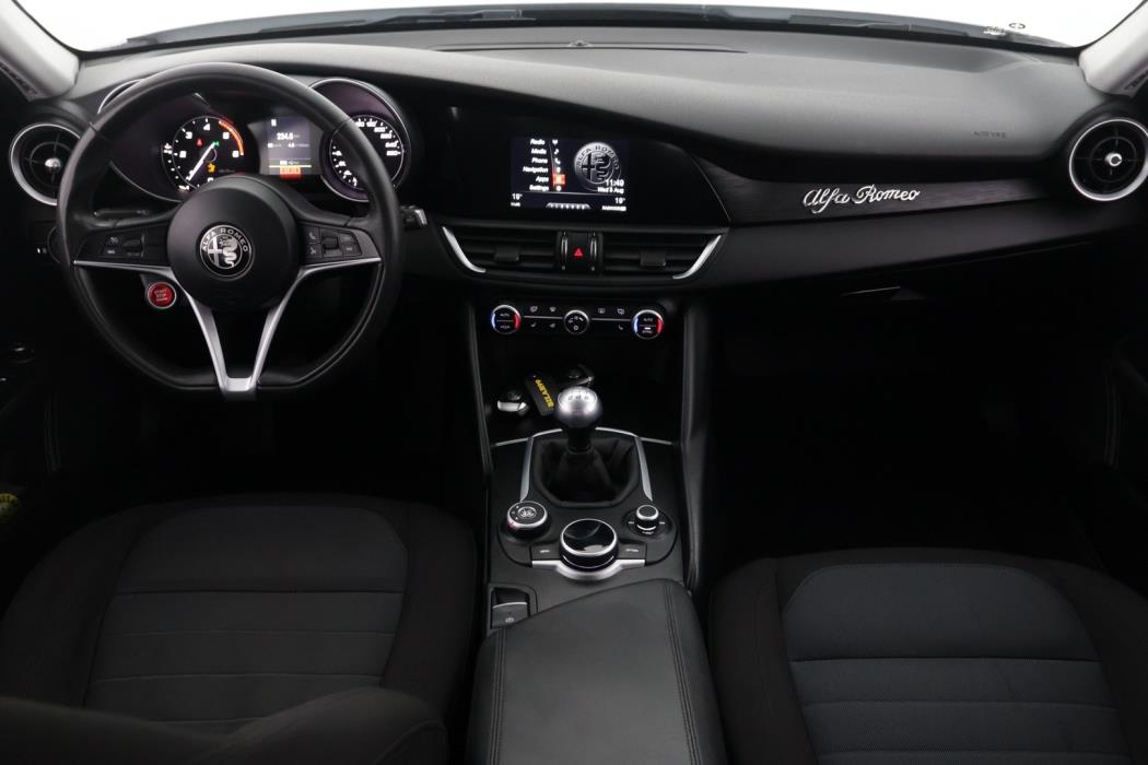 ALFA ROMEO Giulia 2017