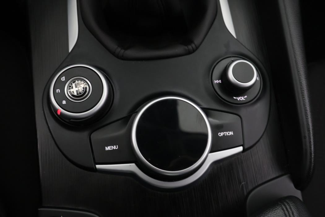 ALFA ROMEO Giulia 2017