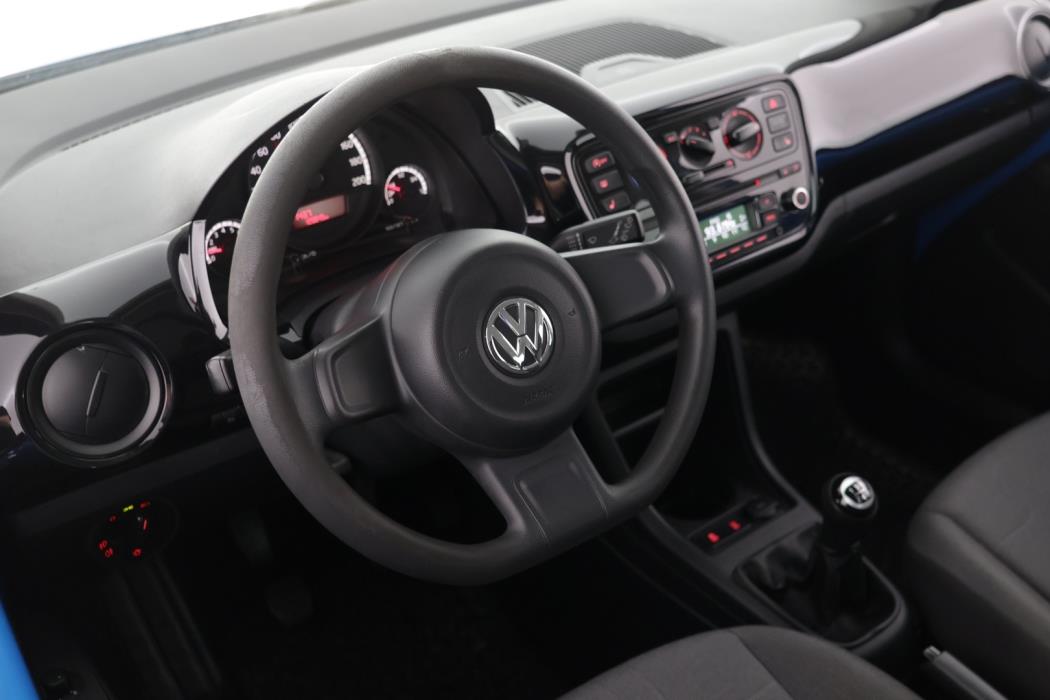 VOLKSWAGEN up! 2015