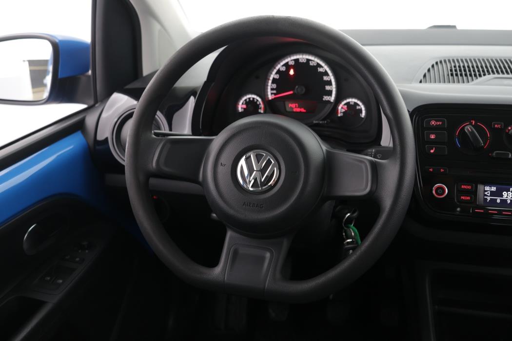 VOLKSWAGEN up! 2015