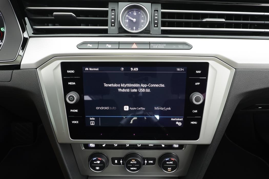 VOLKSWAGEN Passat 2019