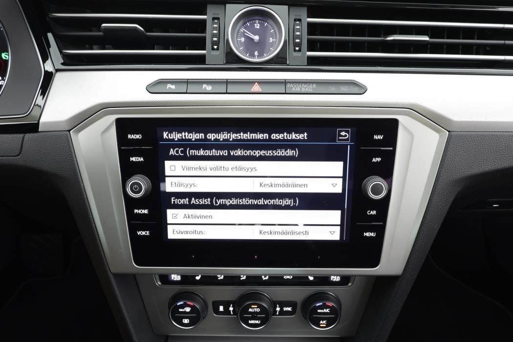 VOLKSWAGEN Passat 2019
