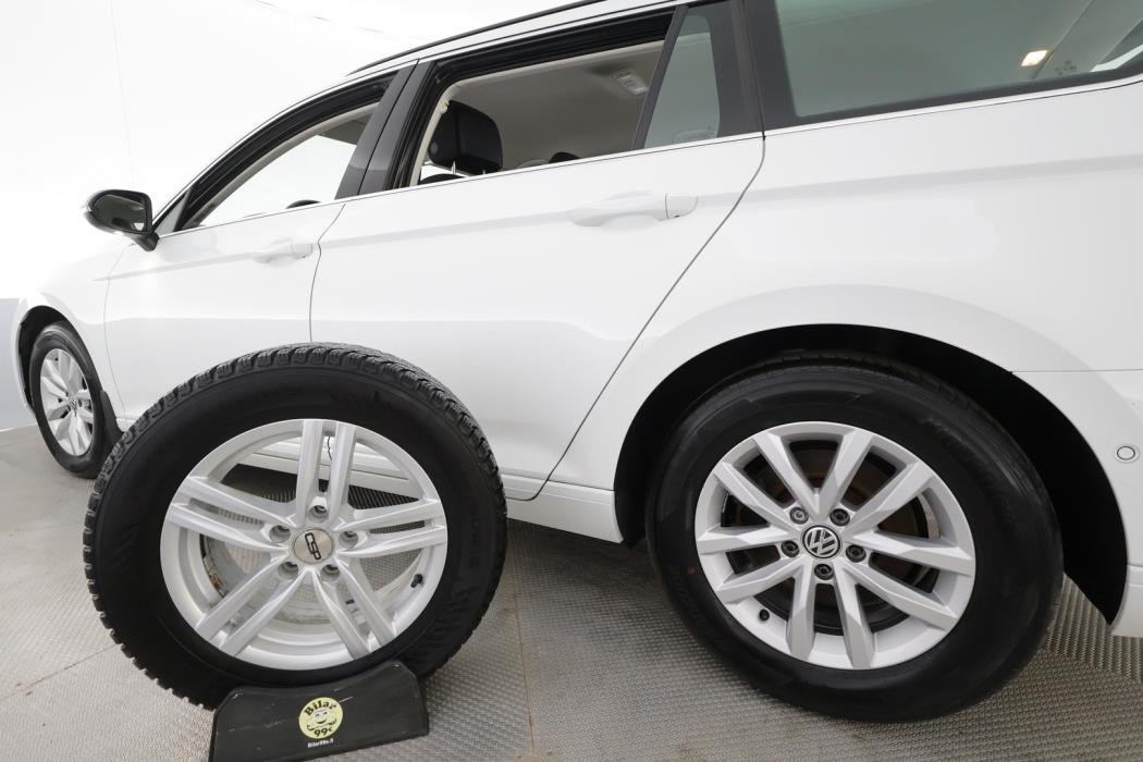 VOLKSWAGEN Passat 2019