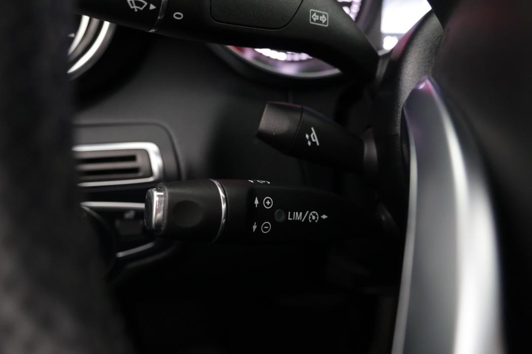 MERCEDES-BENZ C 2017