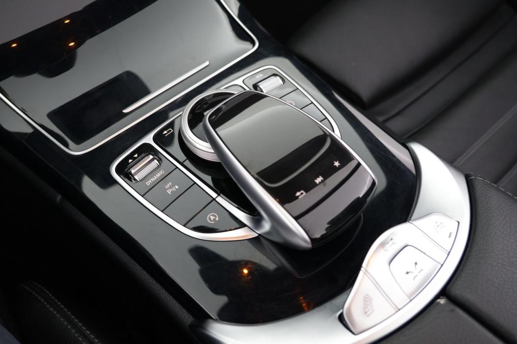 MERCEDES-BENZ C 2017