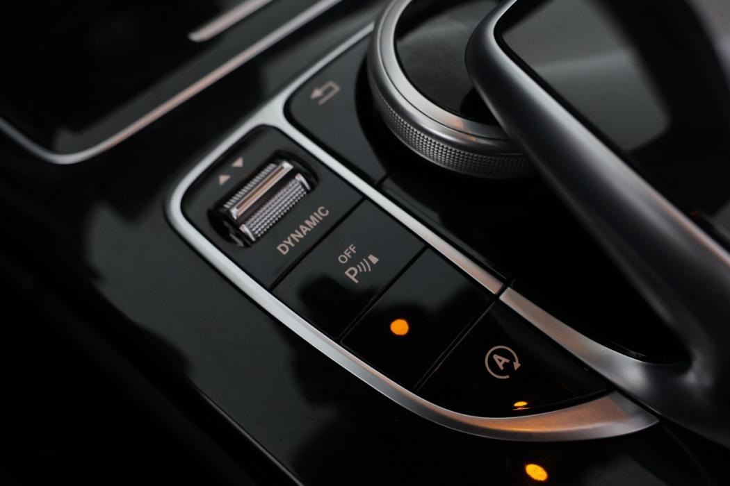 MERCEDES-BENZ C 2017