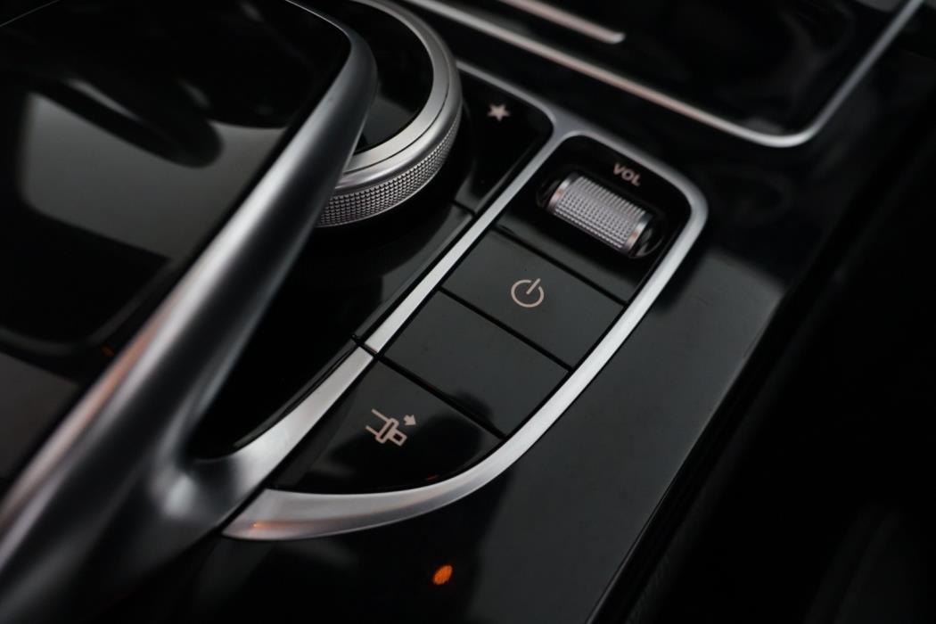 MERCEDES-BENZ C 2017