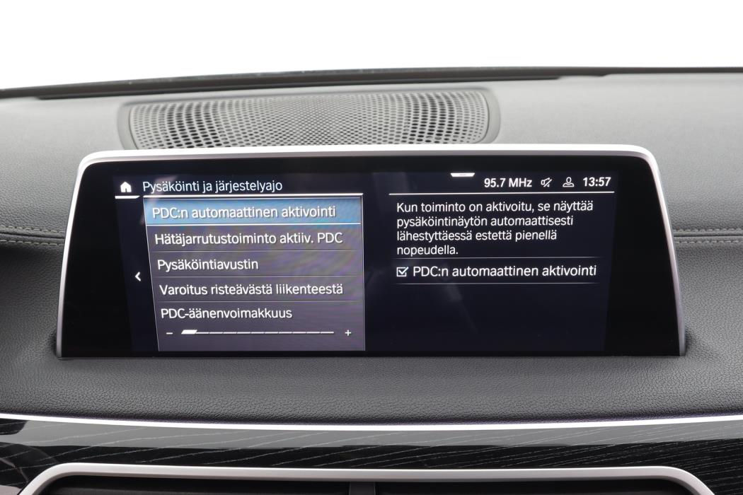 BMW 745 2020