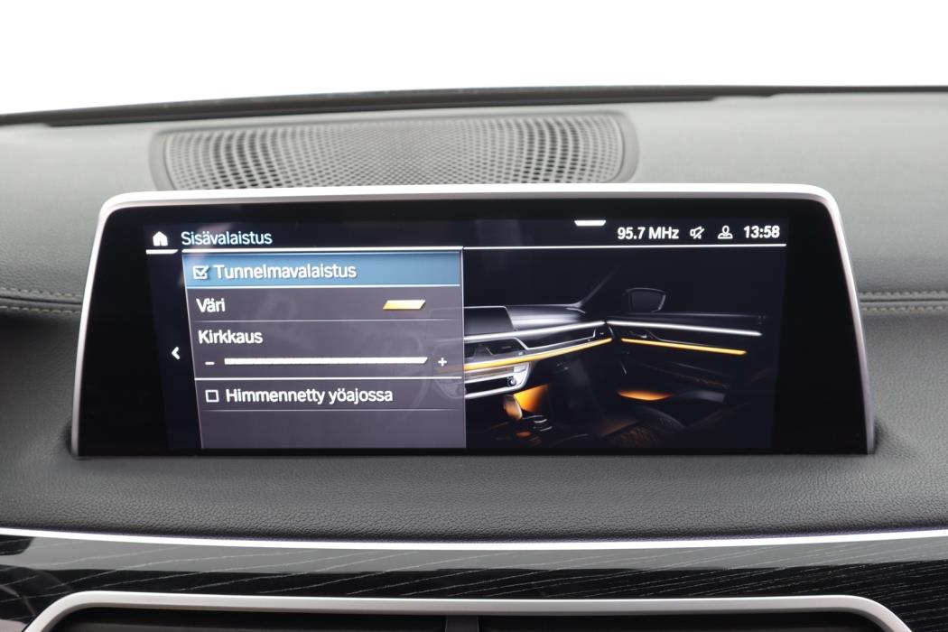 BMW 745 2020