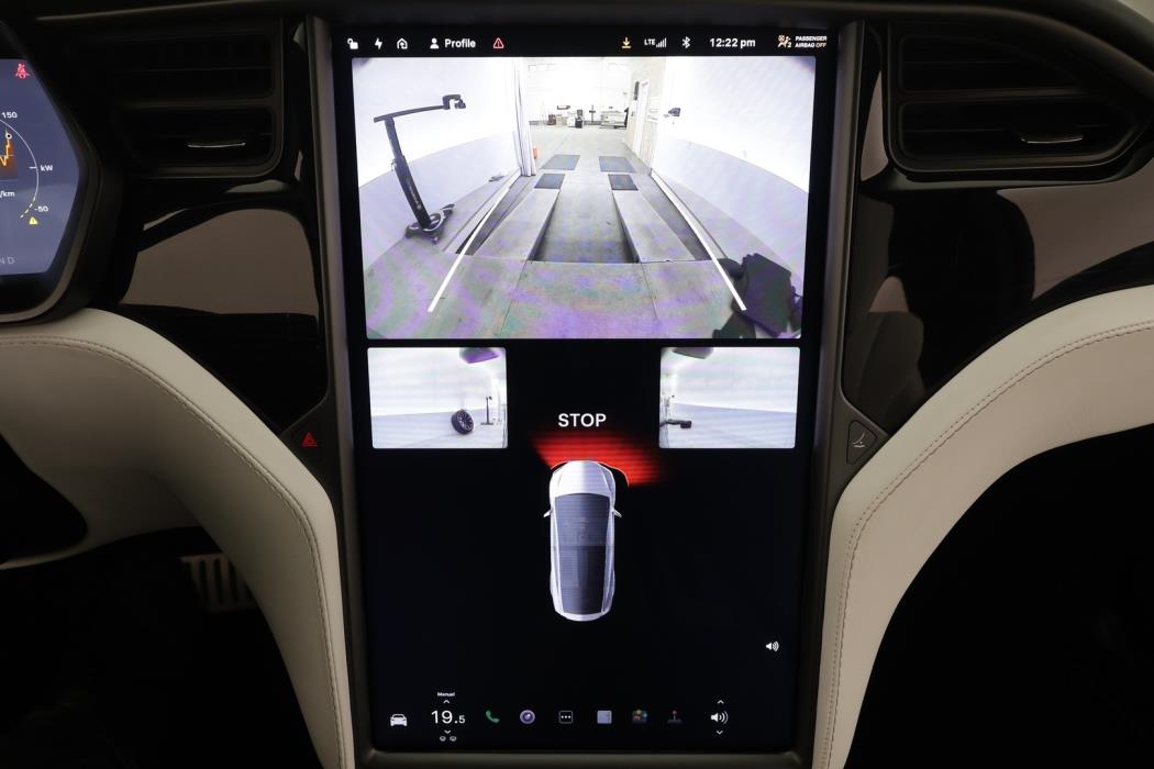 TESLA Model X 2019