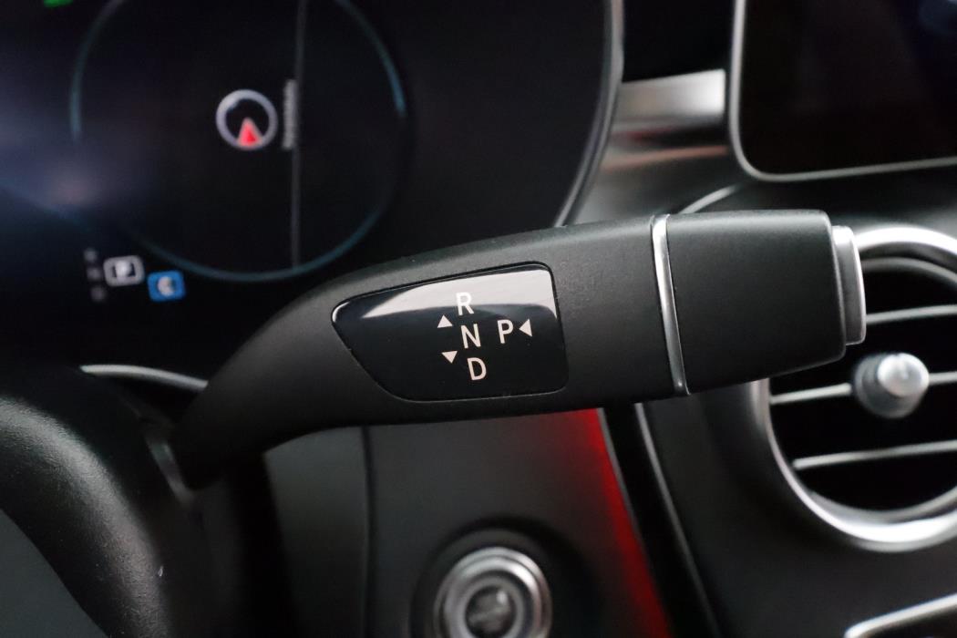 MERCEDES-BENZ C 2019