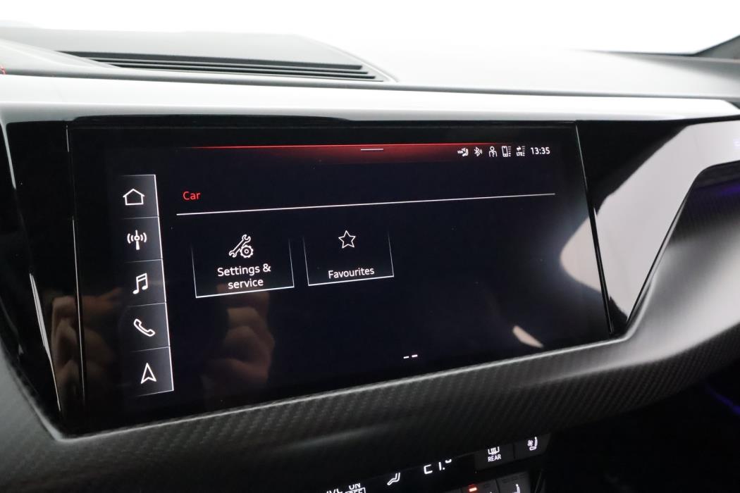 AUDI E-TRON GT RS 2022