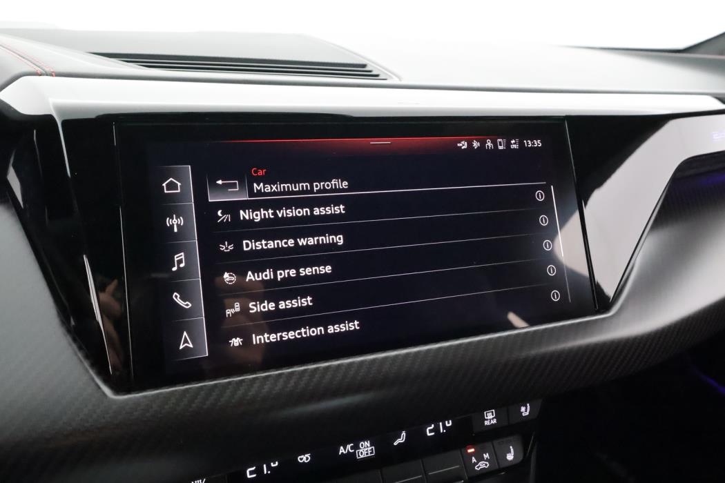 AUDI E-TRON GT RS 2022