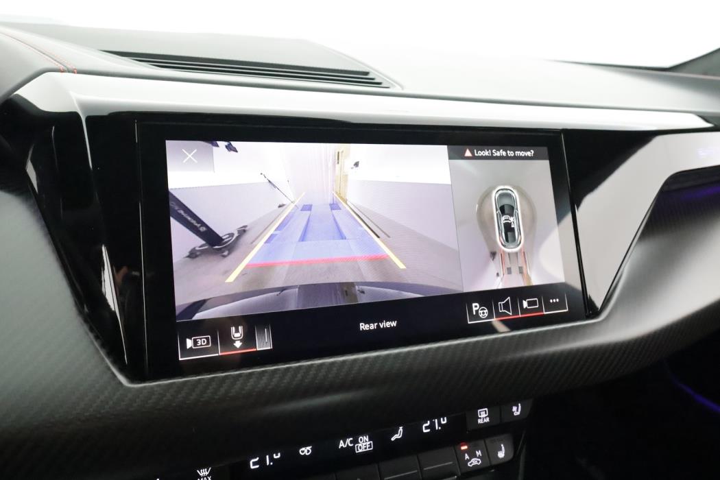 AUDI E-TRON GT RS 2022