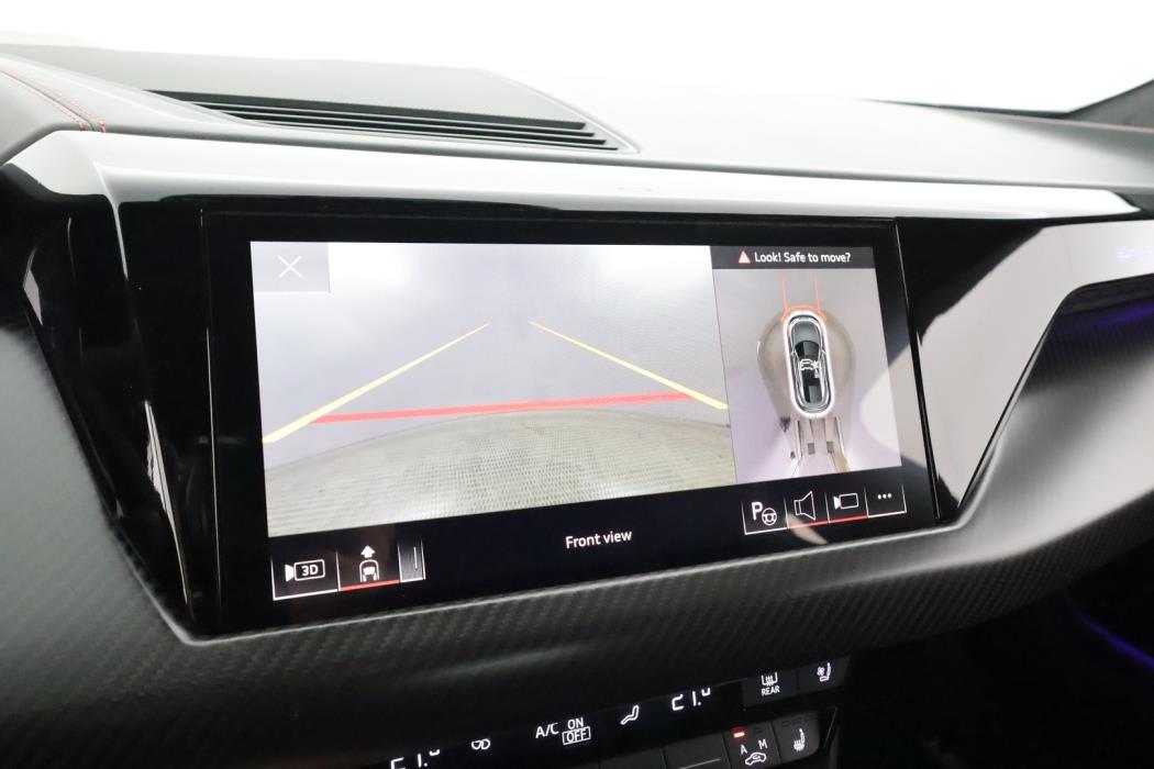 AUDI E-TRON GT RS 2022