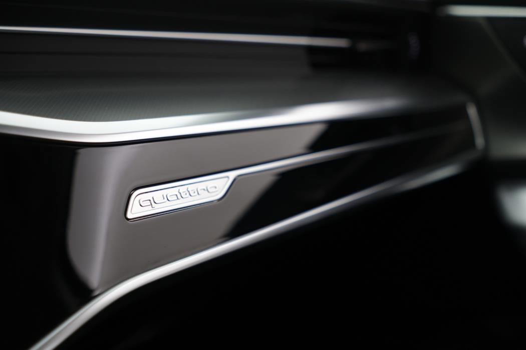 AUDI A6 2019