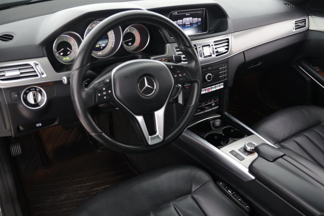 MERCEDES-BENZ E 2015