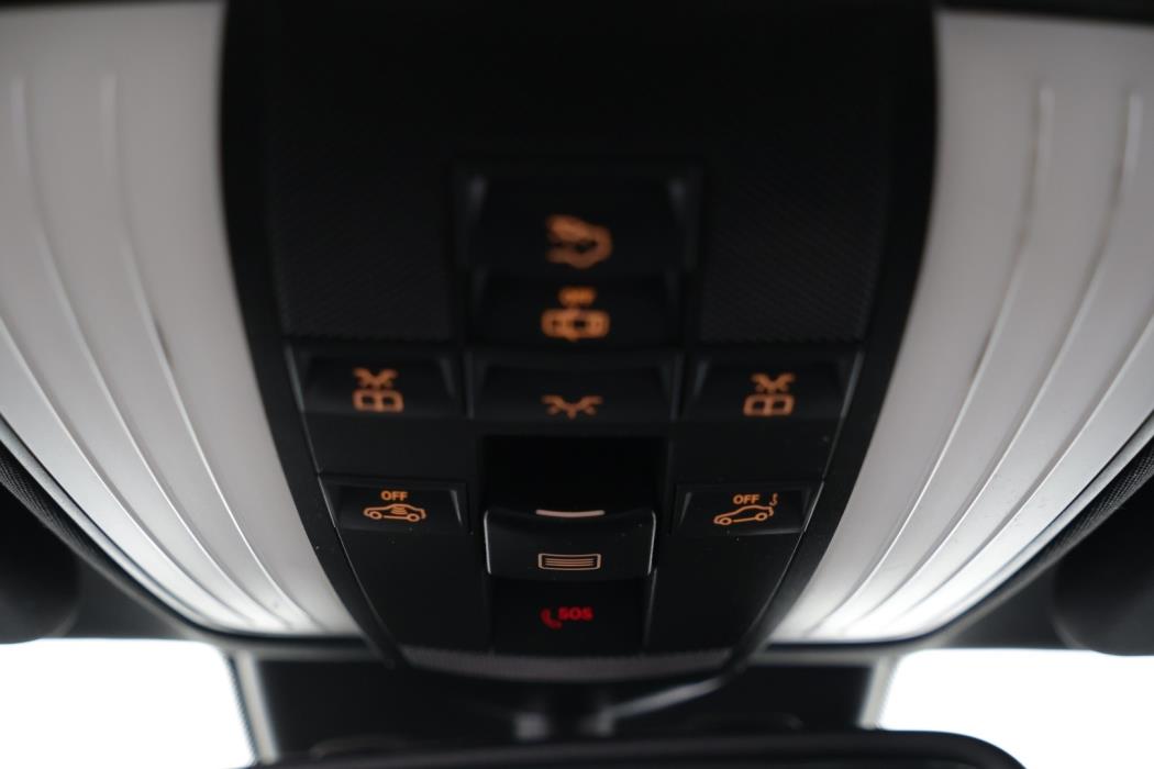 MERCEDES-BENZ E 2015