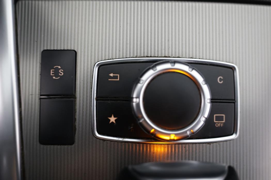 MERCEDES-BENZ E 2015