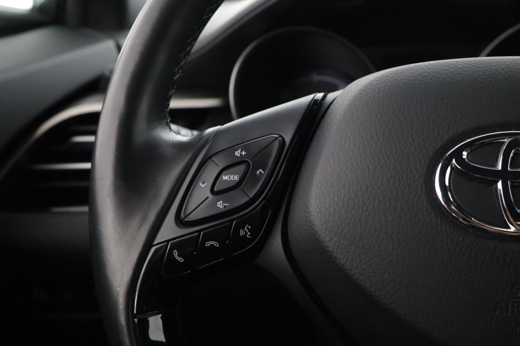 TOYOTA C-HR 2019