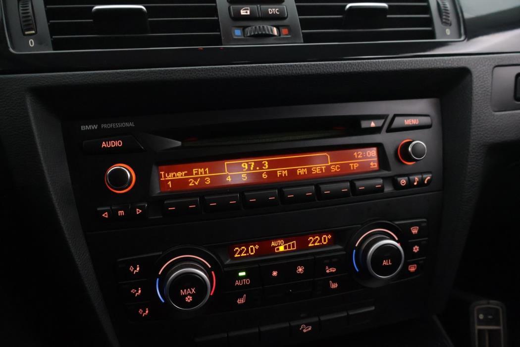 BMW 330 2010