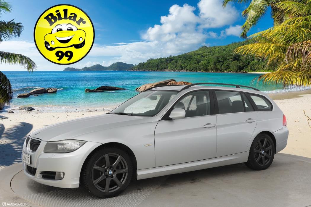 BMW 330 2010