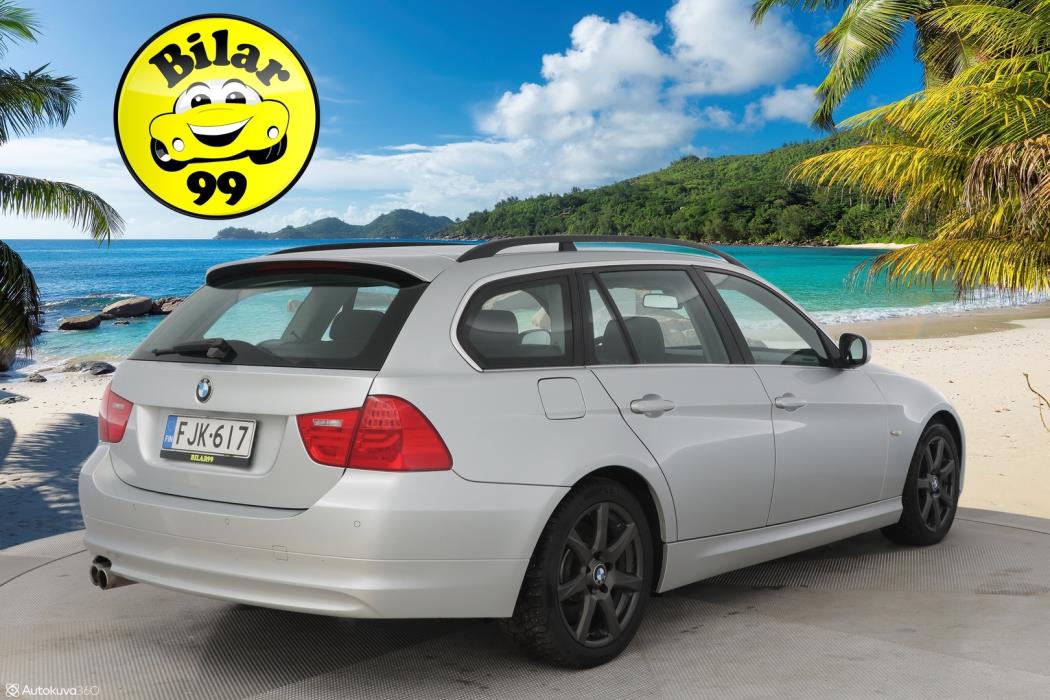 BMW 330 2010
