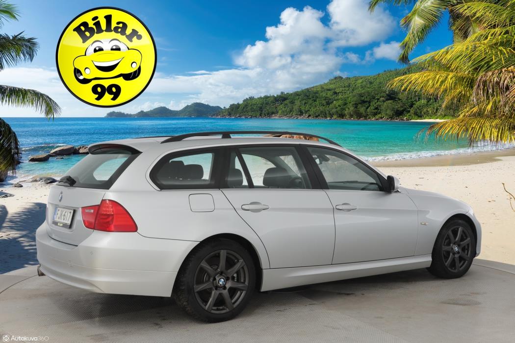BMW 330 2010