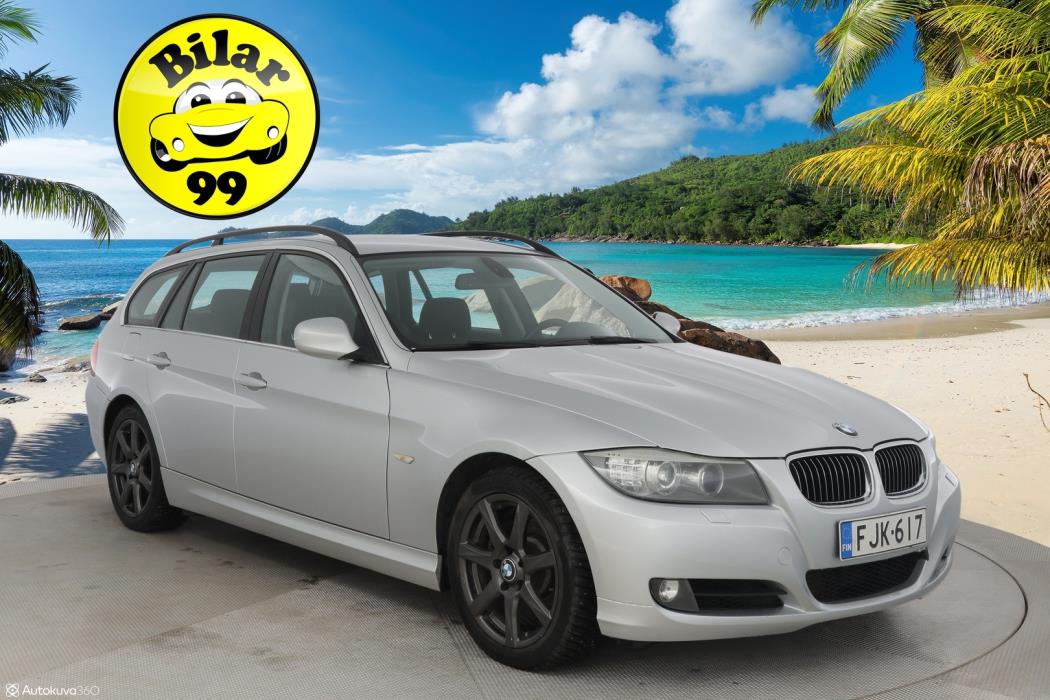 BMW 330 2010