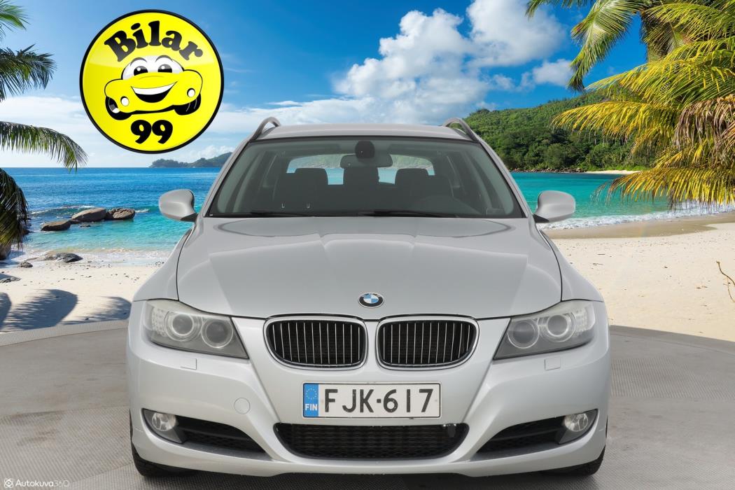 BMW 330 2010
