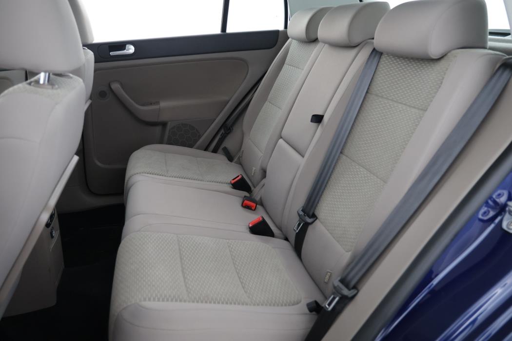 VOLKSWAGEN Golf Plus 2012