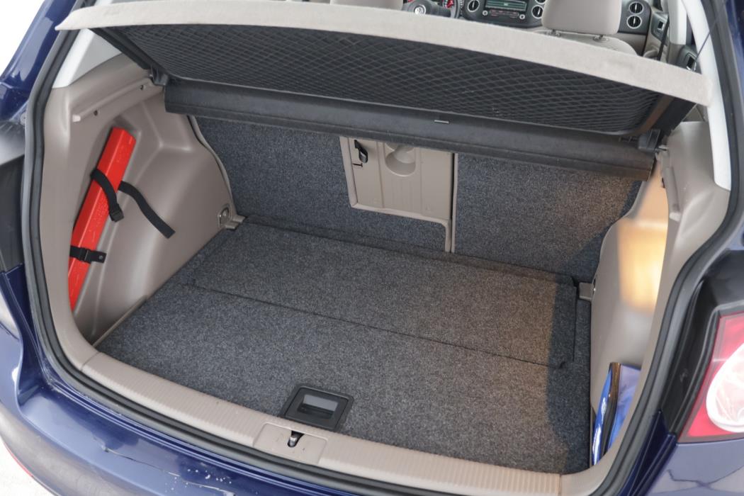 VOLKSWAGEN Golf Plus 2012